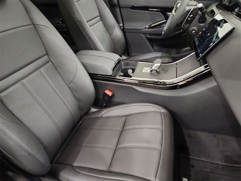 2026 Land Rover Range Rover Evoque S photo 25