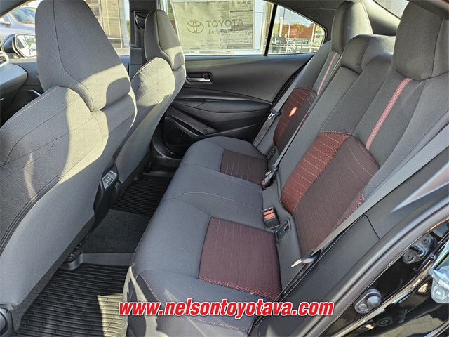 2025 Toyota Corolla SE photo 6