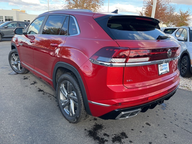 2024 Volkswagen Atlas Cross Sport SEL R-Line photo 3