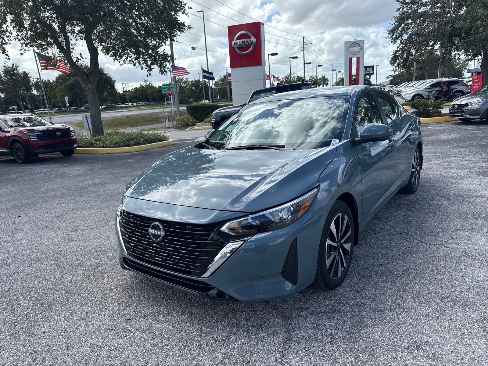 2025 Nissan Sentra SV photo 2