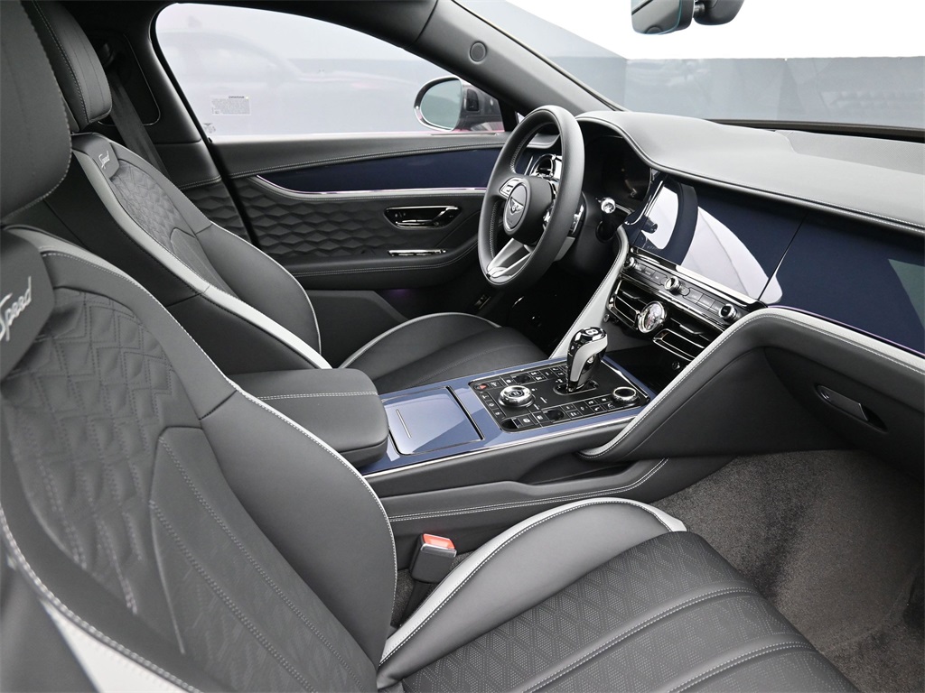 2025 Bentley Flying Spur Speed photo 2