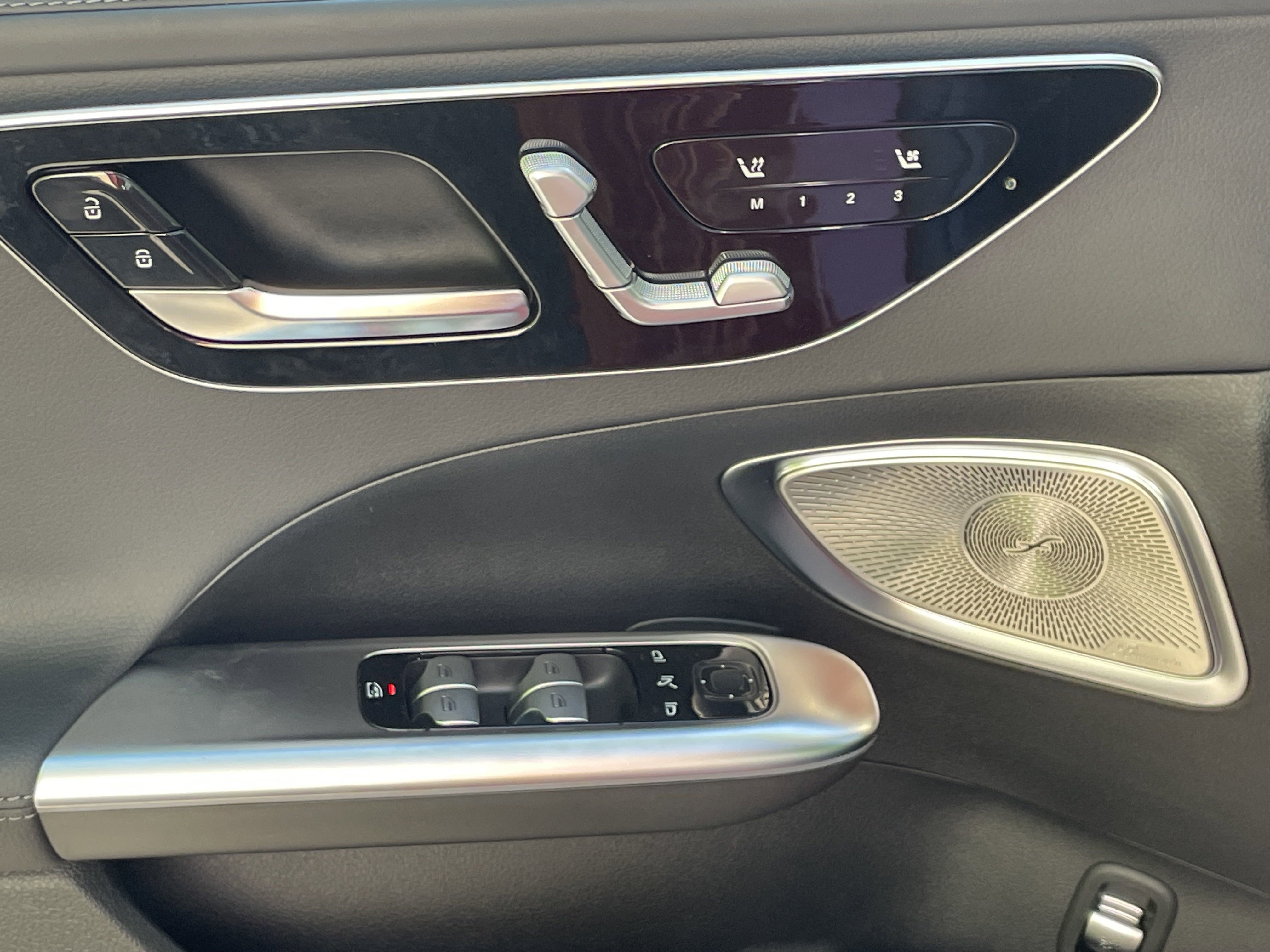 2025 Mercedes Benz C 300 Sedan photo 2