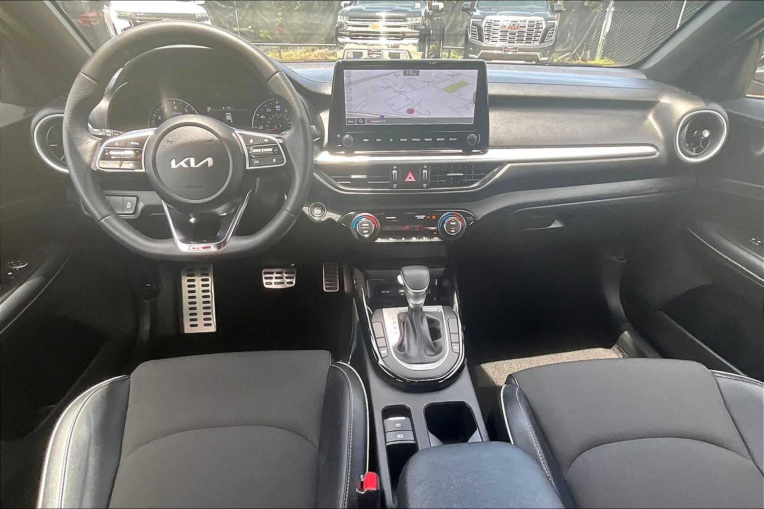 2024 Kia Forte GT-Line photo 15