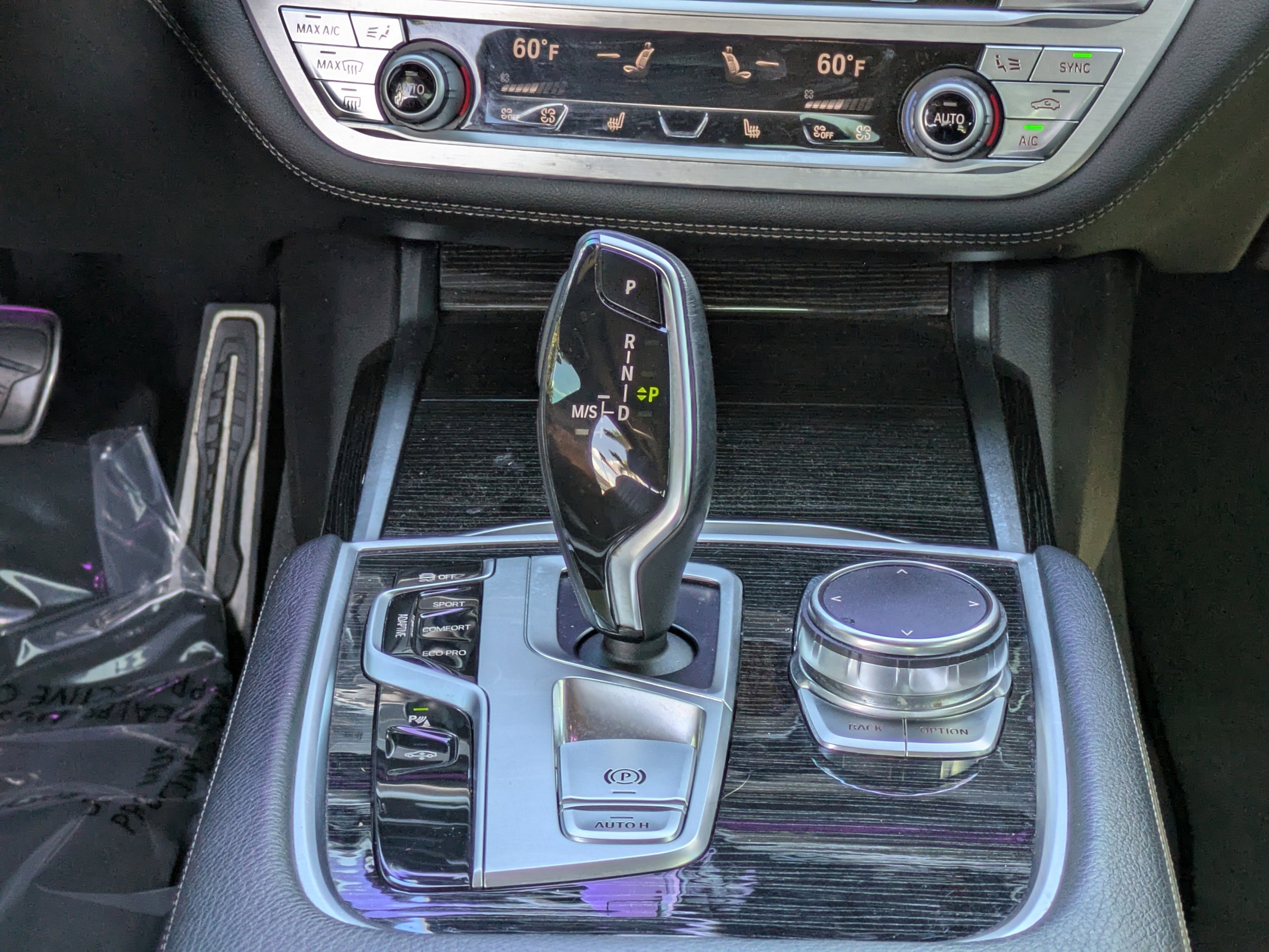 2019 Bmw 740i Sedan photo 14