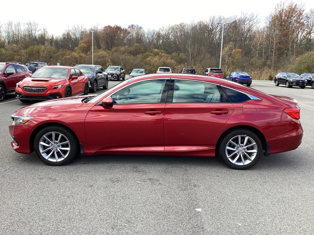 2022 Honda Accord LX photo 4