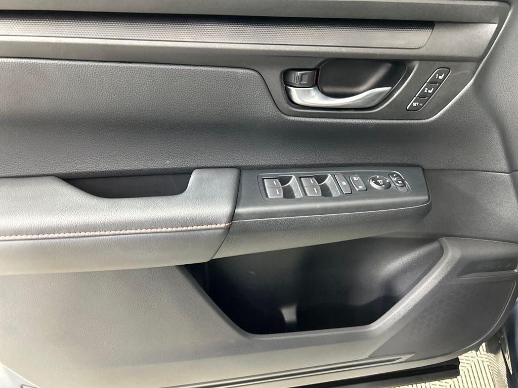 2024 Honda CR-V Hybrid Sport-L photo 24