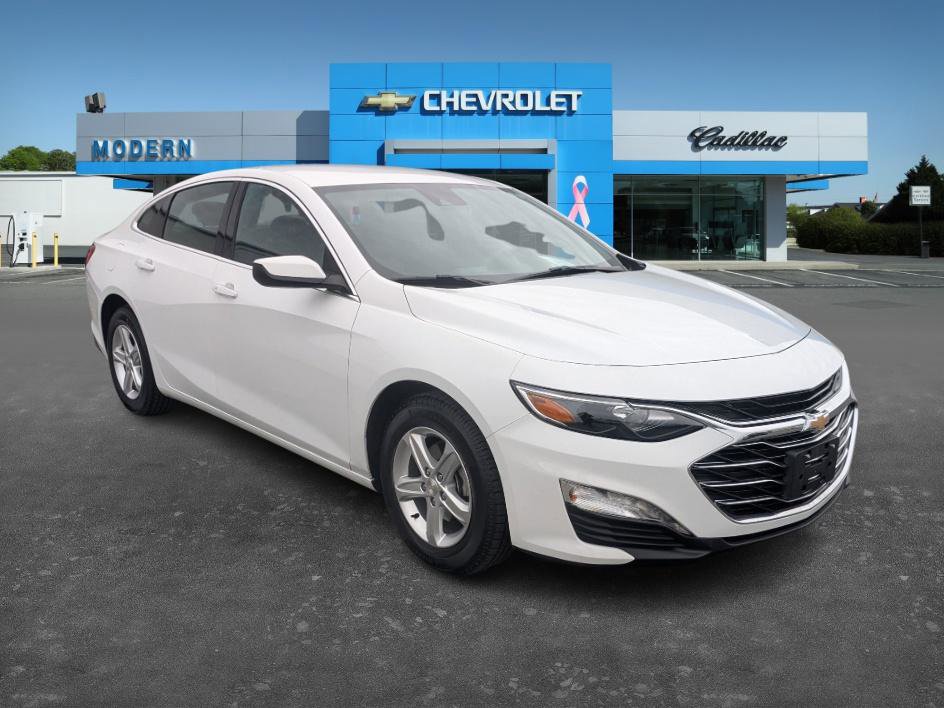 2023 Chevrolet Malibu 1LT photo 3