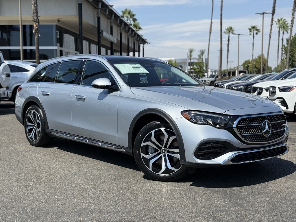 2025 Mercedes-Benz E-Class E450 All-Terrain's photo