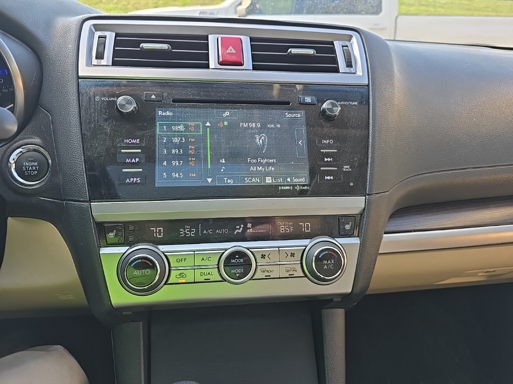 2016 Subaru Legacy 2.5i photo 22