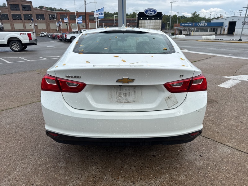 2018 Chevrolet Malibu 1LT photo 3