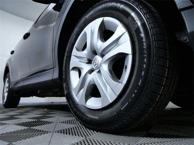 Used 2015 Toyota RAV4 LE with VIN 2T3BFREV3FW379158 for sale in Apple Valley, Minnesota