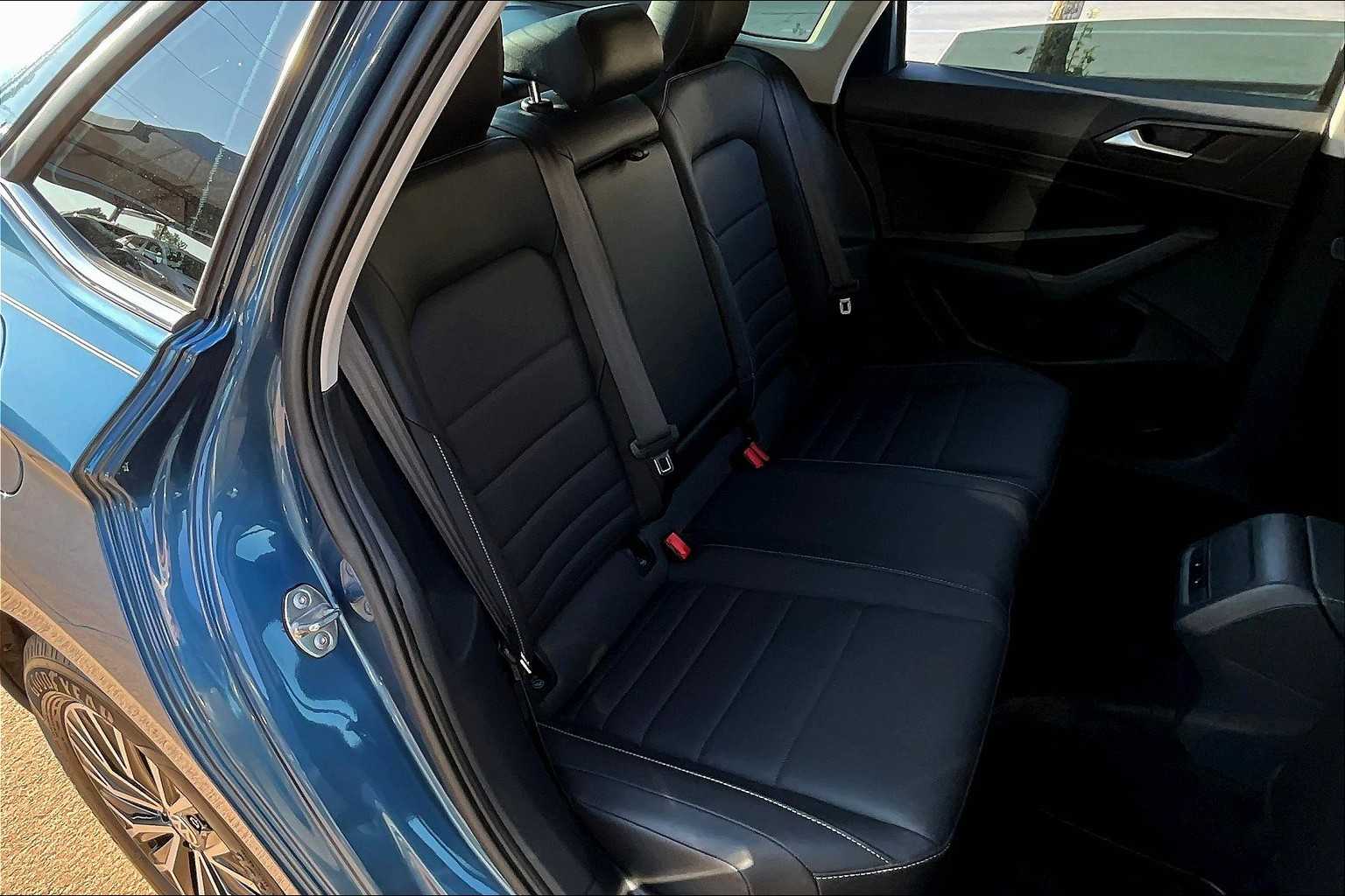 2021 Volkswagen Jetta SE photo 17