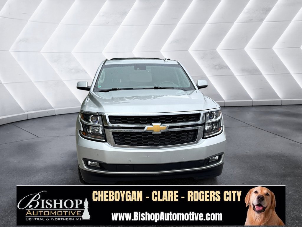 2016 Chevrolet Suburban LT photo 16