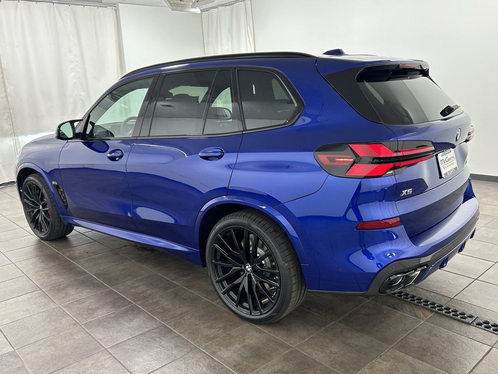 2026 Bmw X5 M60i photo 3