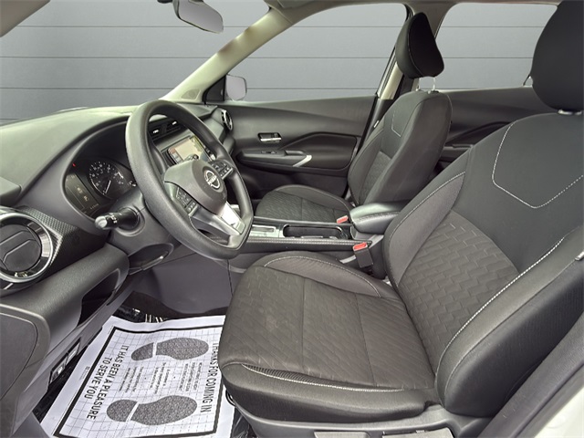 2024 Nissan Kicks SV photo 12
