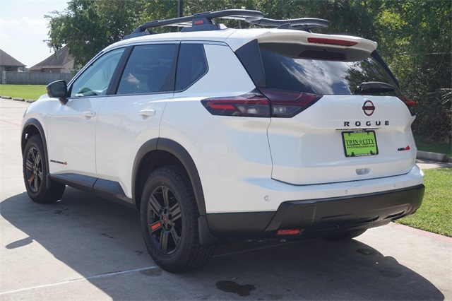 2026 Nissan Rogue SV photo 4