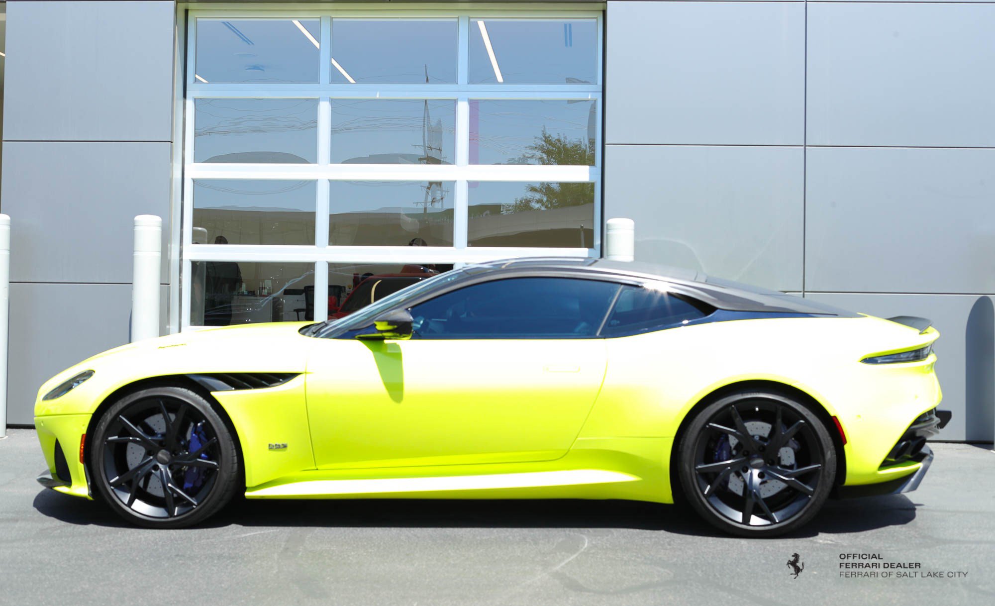 2020 Aston Martin DBS AM7 photo 2