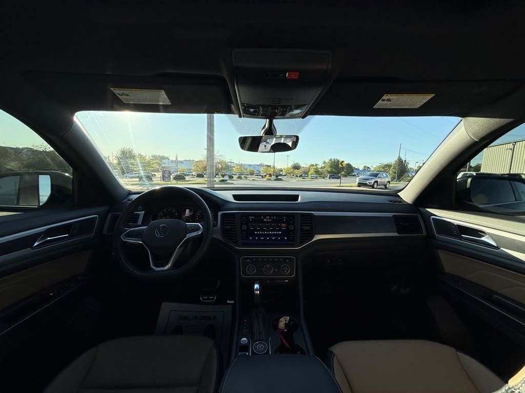 2021 Volkswagen Atlas Cross Sport V6 SE Technology R-Line photo 19
