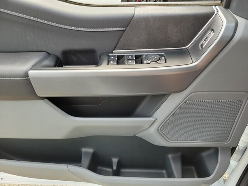 2025 Ford F-150 XLT photo 22