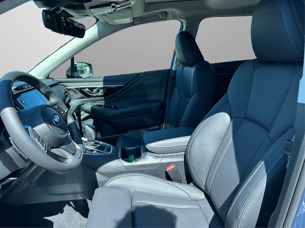 2025 Subaru Outback Limited photo 6