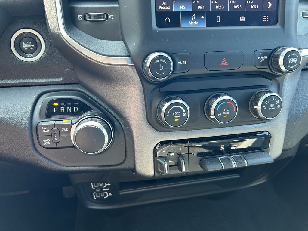 2024 Ram 2500 Big Horn photo 26
