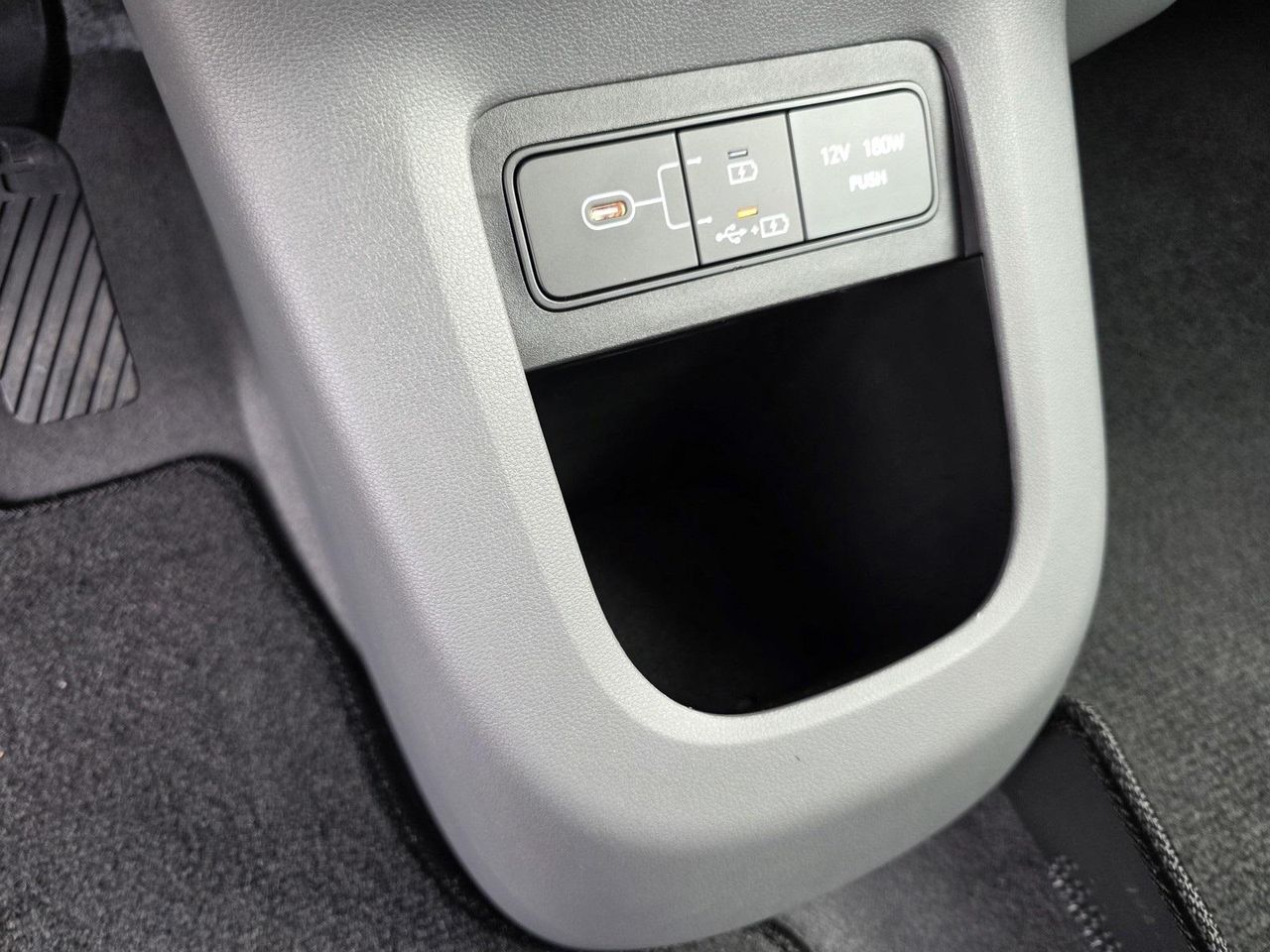 2025 Hyundai Ioniq 5 SE photo 28