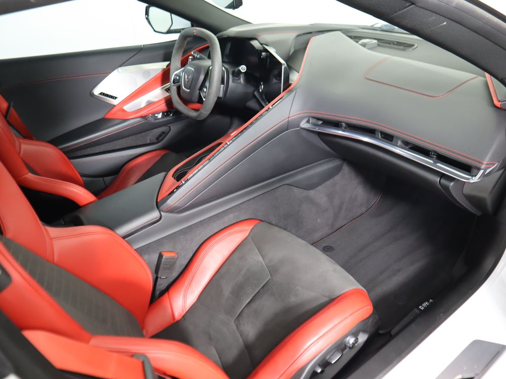2020 Chevrolet Corvette Stingray 2LT photo 17