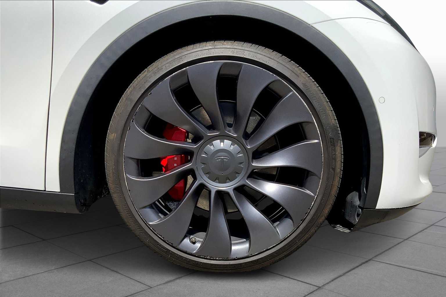 2021 Tesla Model Y Performance photo 9