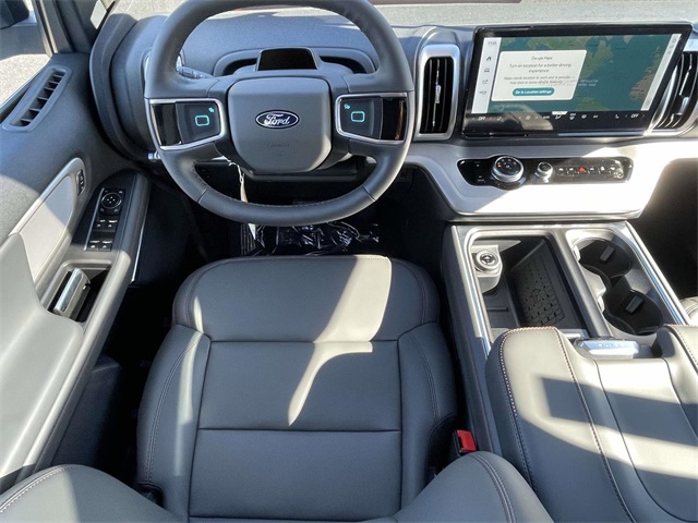 2025 Ford Expedition MAX photo 2