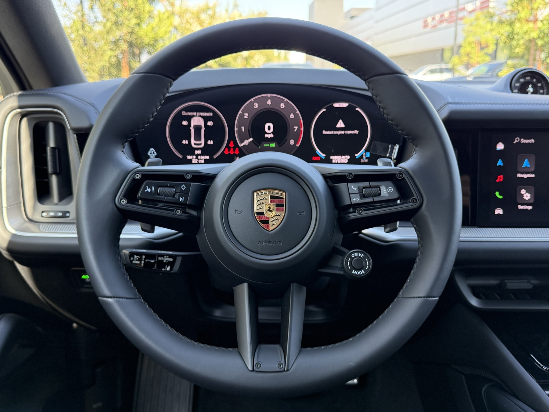 2025 Porsche Cayenne E-Hybrid Coupe photo 13