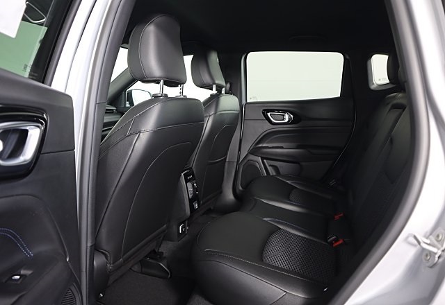 2025 Jeep Compass Latitude photo 9