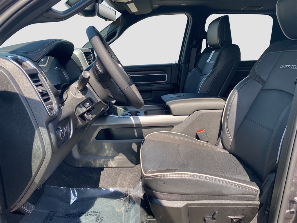 2025 Ram 2500 Laramie photo 10