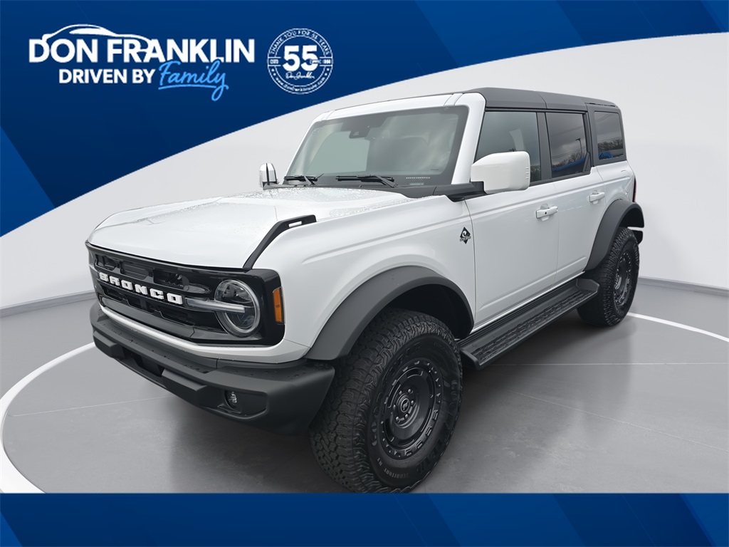 2025 Ford Bronco 4-Door Outer Banks's photo
