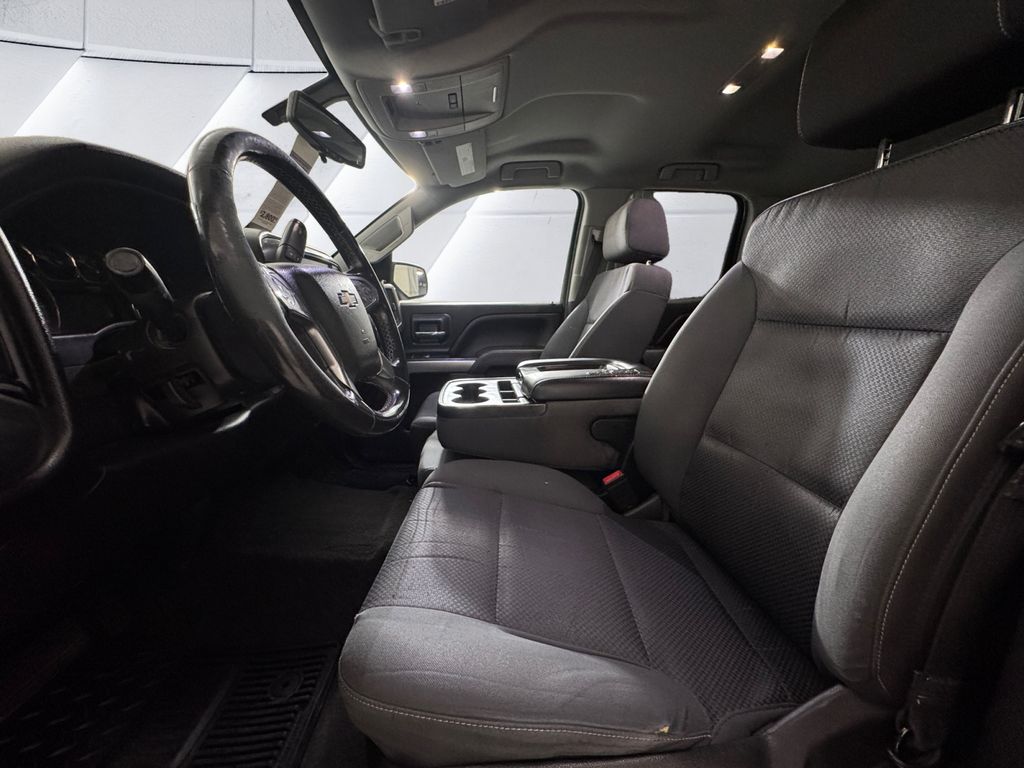 2019 Chevrolet Silverado 1500 LT photo 7