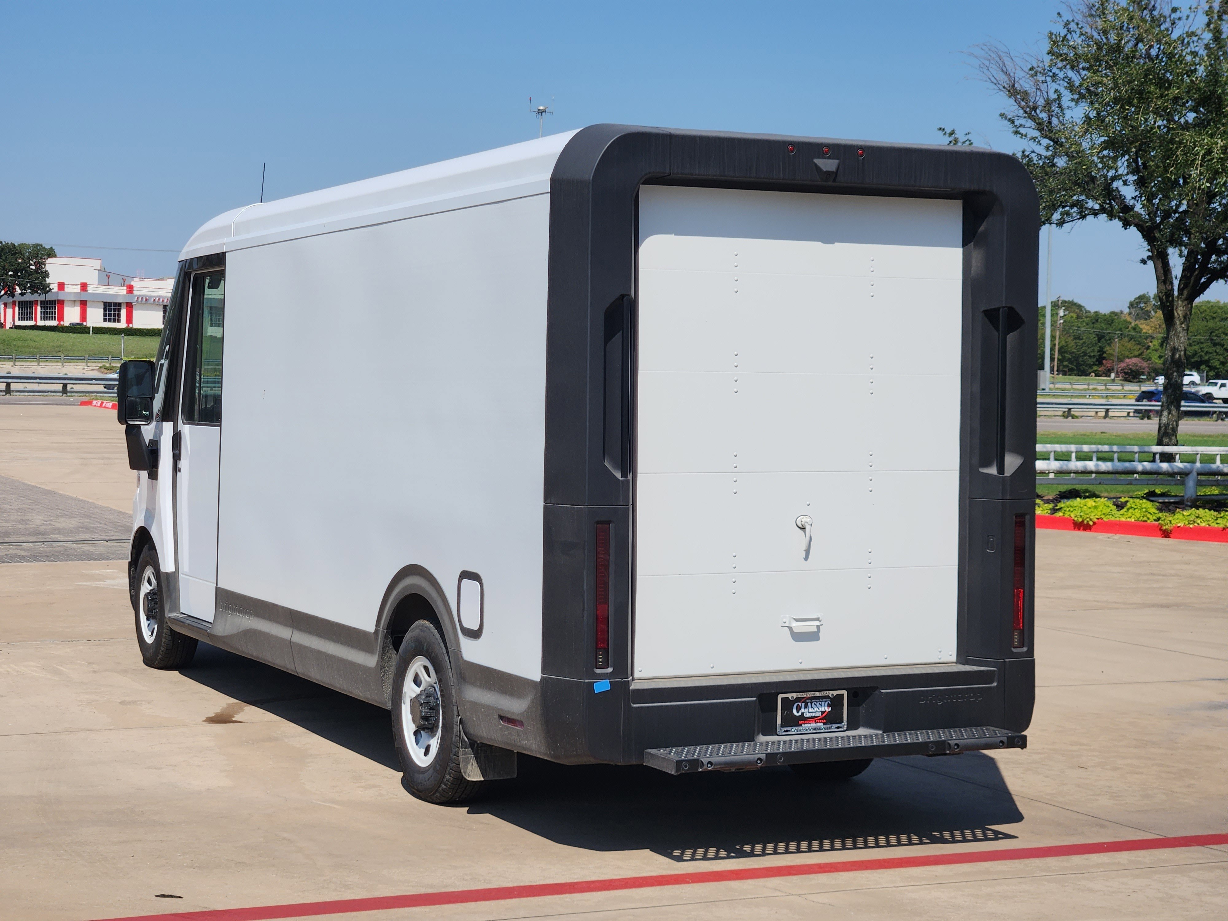 2025 Chevrolet BrightDrop 600 photo 2