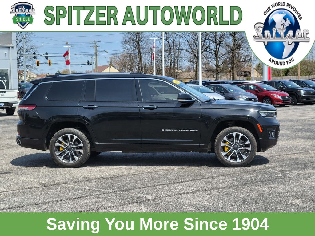 2021 Jeep Grand Cherokee Overland photo 4