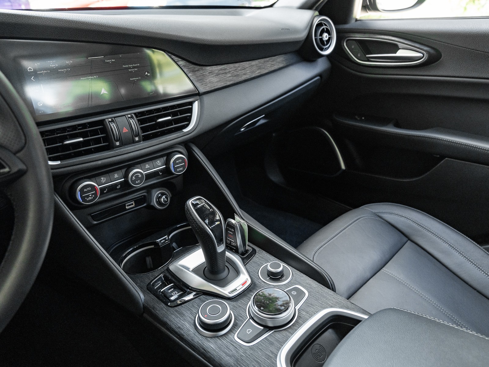 2023 Alfa Romeo Giulia SPRINT photo 24