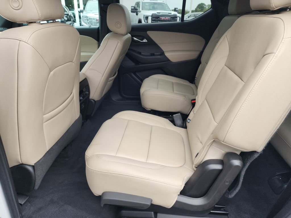 2022 Chevrolet Traverse Leather photo 18