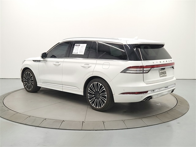 2020 Lincoln Aviator Black Label photo 2