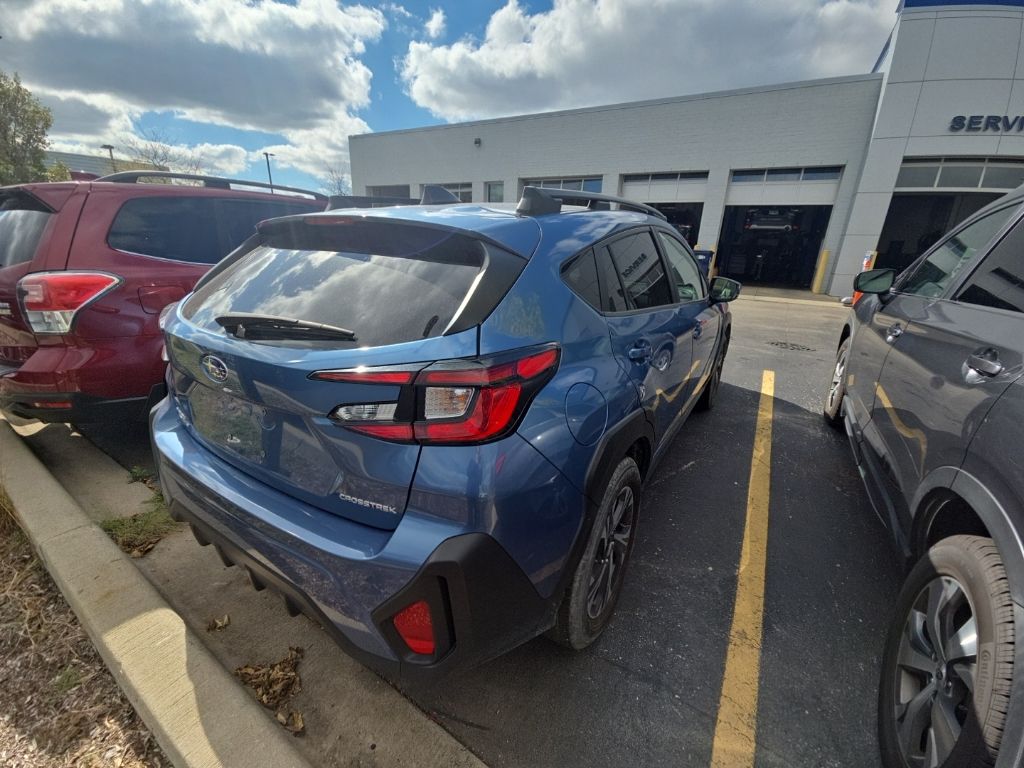 2024 Subaru Crosstrek Premium photo 3