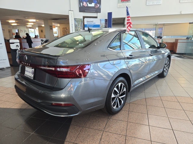 2025 Volkswagen Jetta 1.5T S photo 7