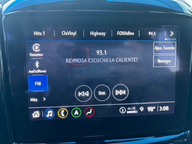 2023 Chevrolet Traverse RS photo 3