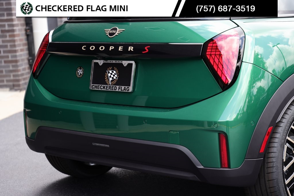 2025 Mini Cooper S Iconic photo 8
