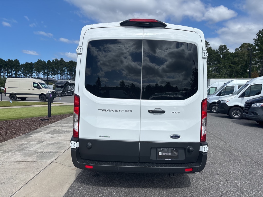 2025 Ford Transit Passenger XLT photo 4