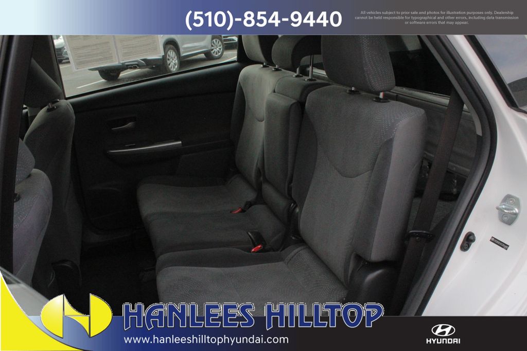 2012 Toyota Prius V Three photo 13