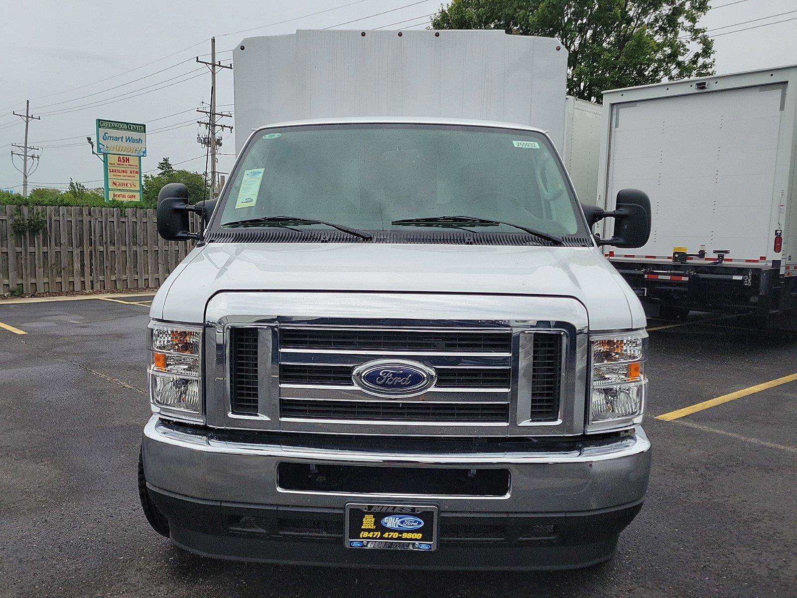 2025 FORD E-350 - Image 4