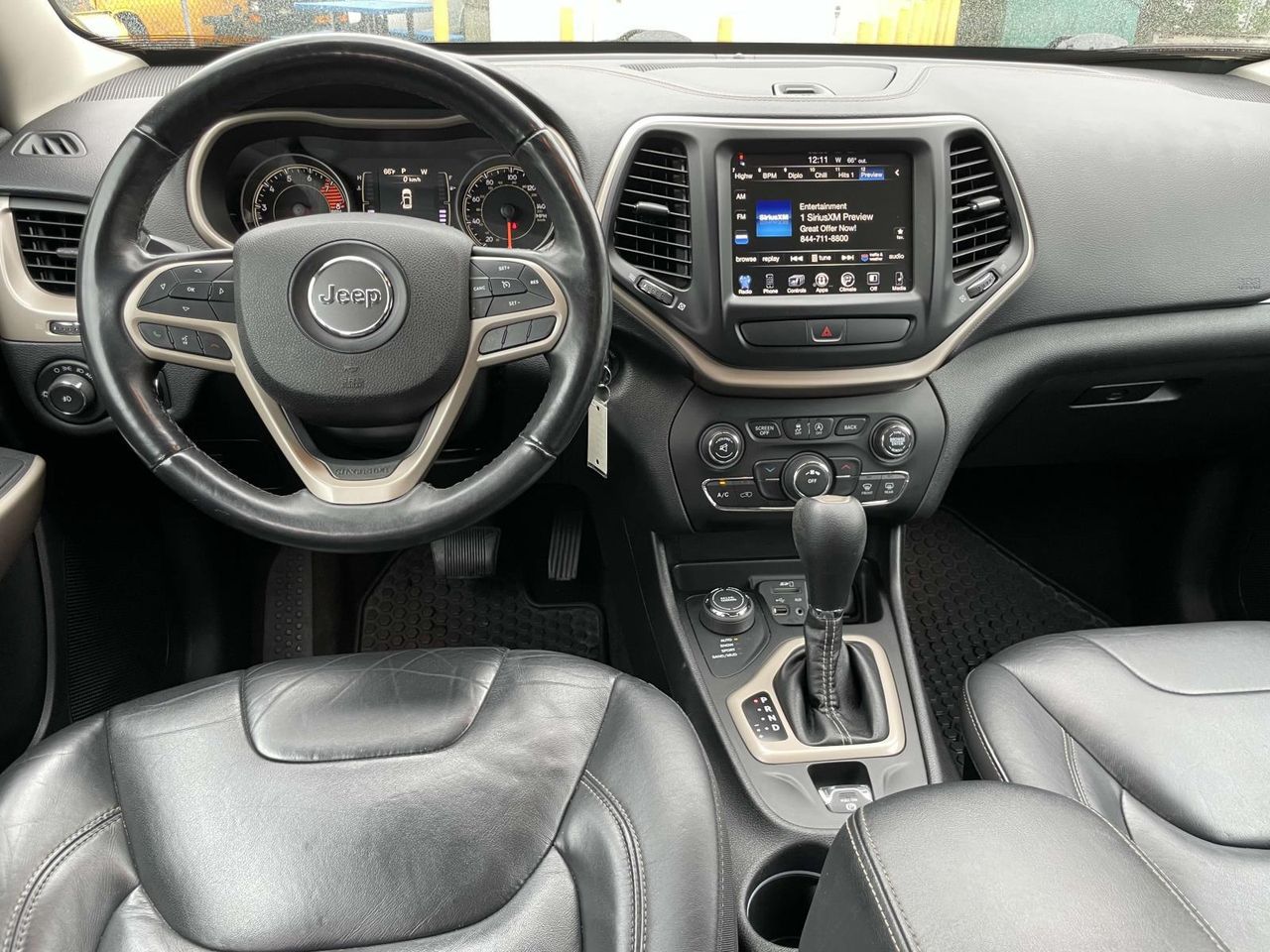 2017 Jeep Cherokee Latitude photo 11