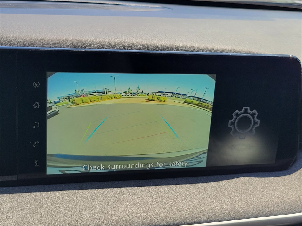 2025 Nissan Kicks SV photo 16