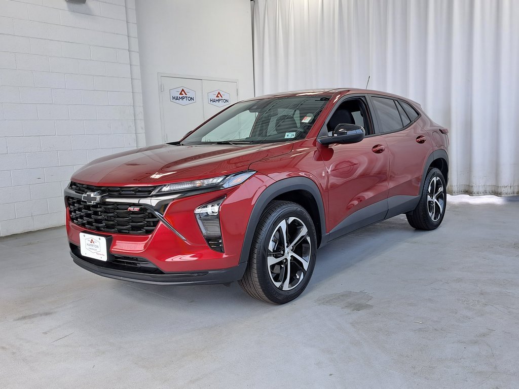 2024 Chevrolet Trax photo 2