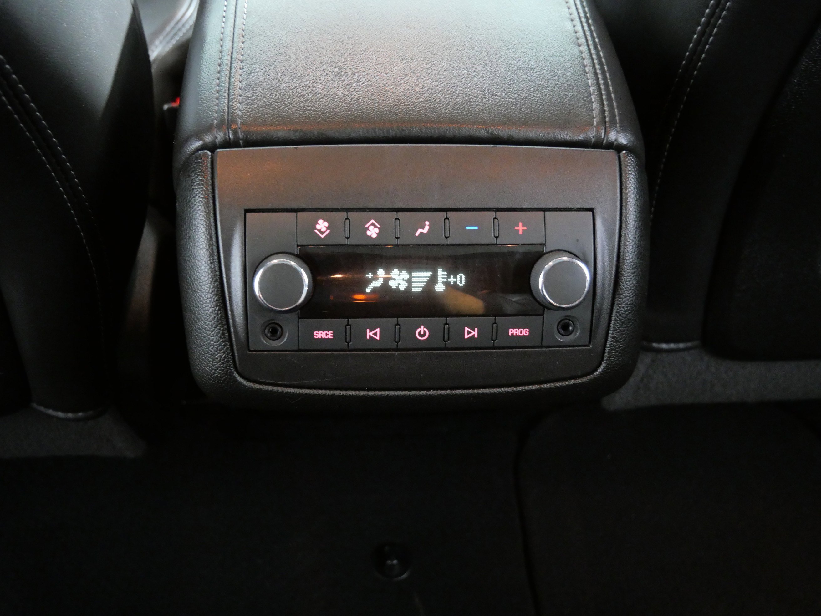 2016 Gmc Acadia Denali photo 31